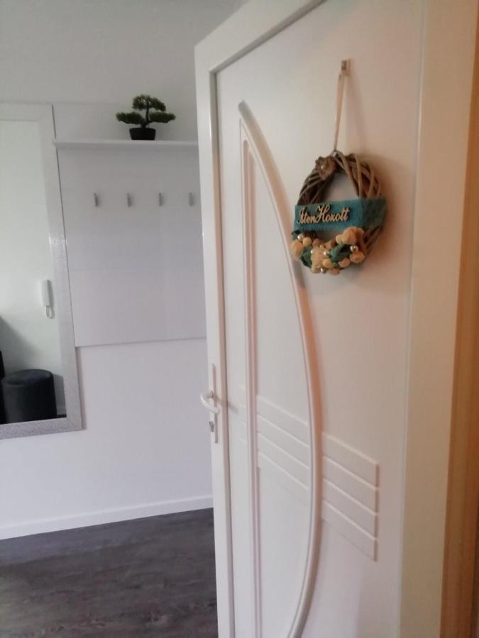 에게르 Salvus Apartman 아파트 외부 사진